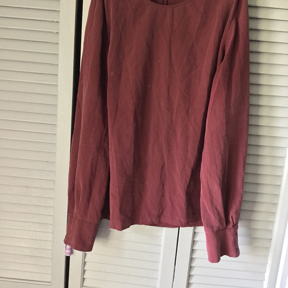 AG  Adriano Goldschmied 100% silk wine Top Size M
